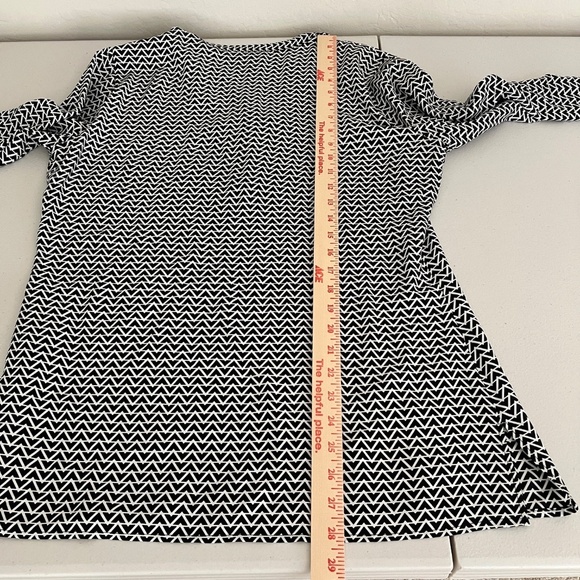 DONCASTER COLLECTION SILK BLOUSE 12 FLOWY OFFICE TRAVEL ELEGANT GEOMETRIC CHIC - Picture 8 of 12